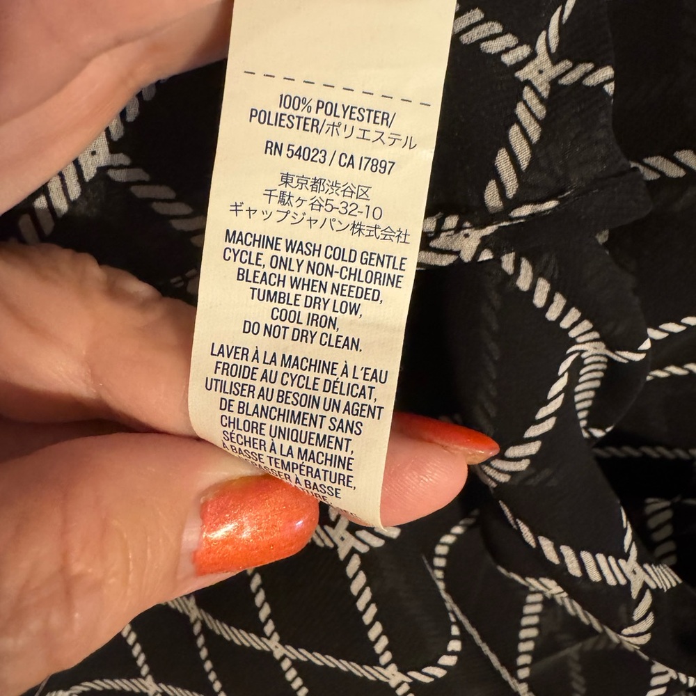 Old Navy Black/White V-Neck Blouse XLARGE #X - Picture 6 of 7